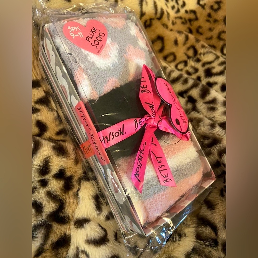 Betsey Johnson Socks Gift Set 3 pair